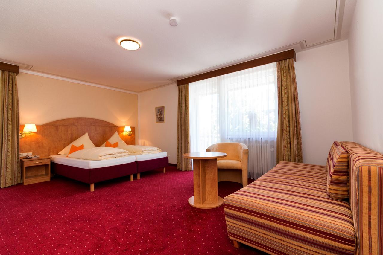 הוכנשוואנד Hotel Cortina מראה חיצוני תמונה
